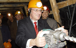 东升矿山的煤电钻、气动锚杆钻机性价比很高